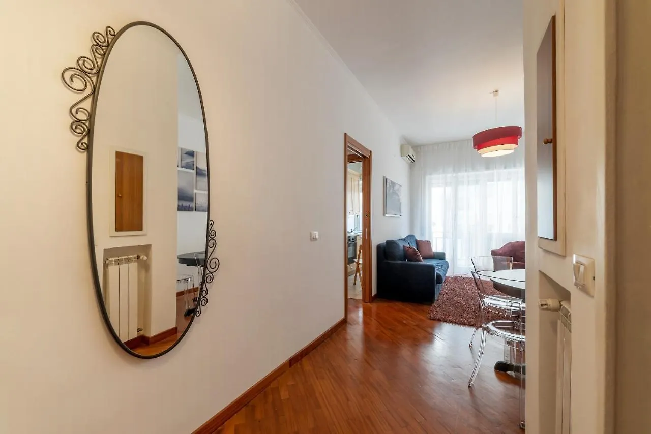 Metro Cipro! Alle Spalle Del Vaticano Apartment X4 Rome 0*,  Italy